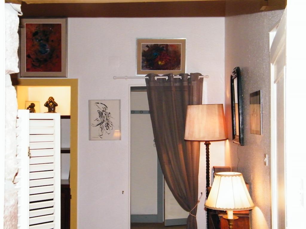 Villa Des Capucins Luxeuil-les-Bains Habitación foto