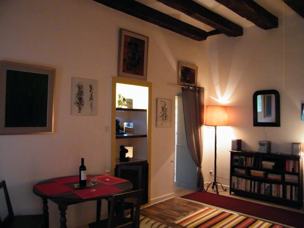 Villa Des Capucins Luxeuil-les-Bains Habitación foto